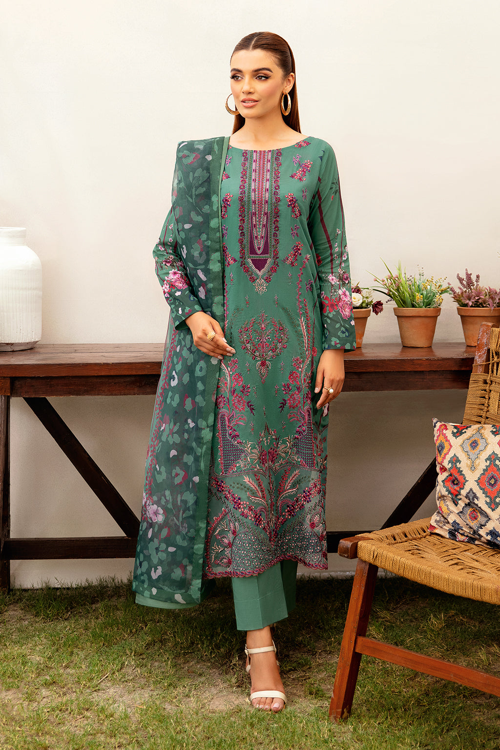 Summer lawn dresses online