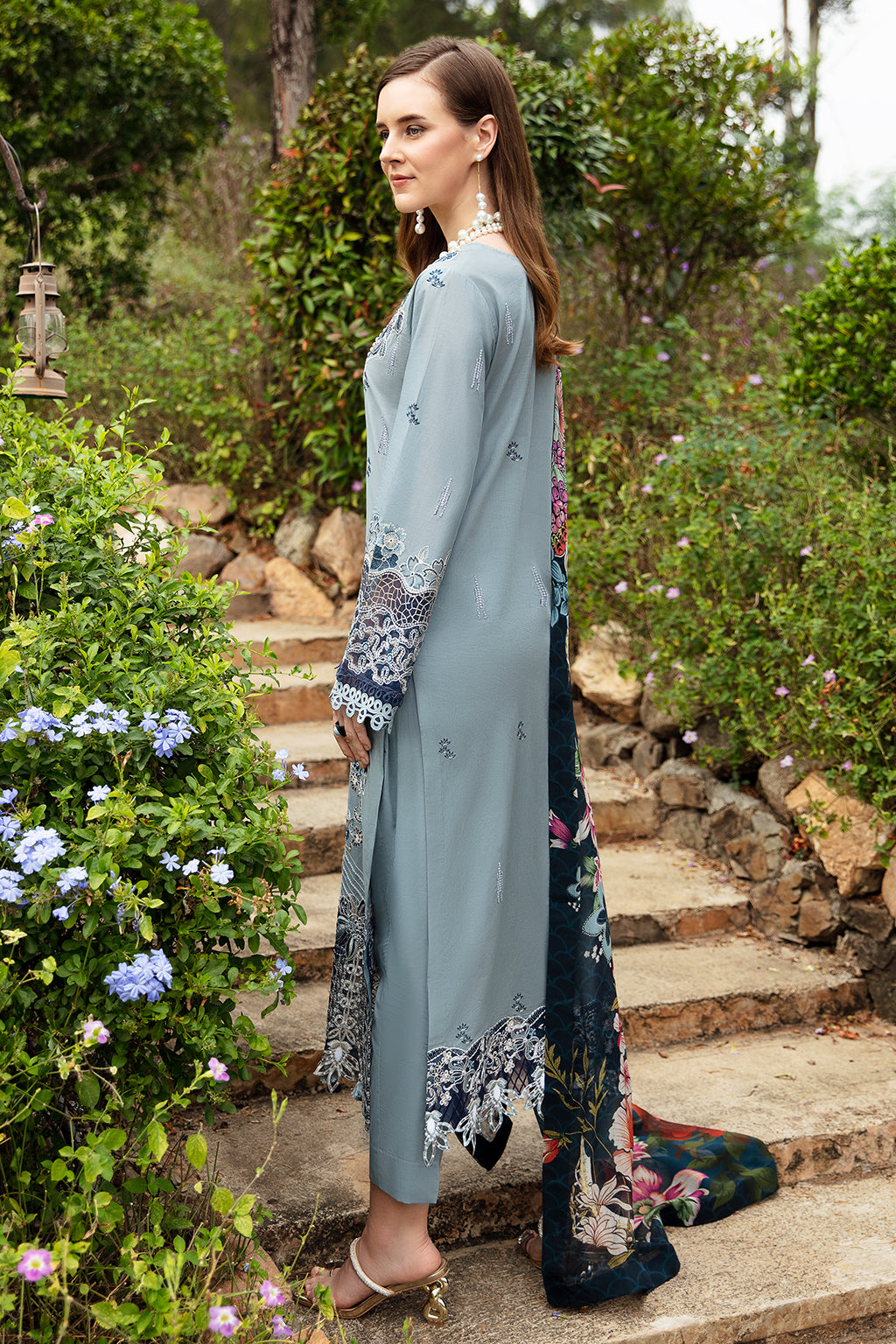 ALICE BLUE-3PC LAWN EMBROIDERED SUIT-Z-809