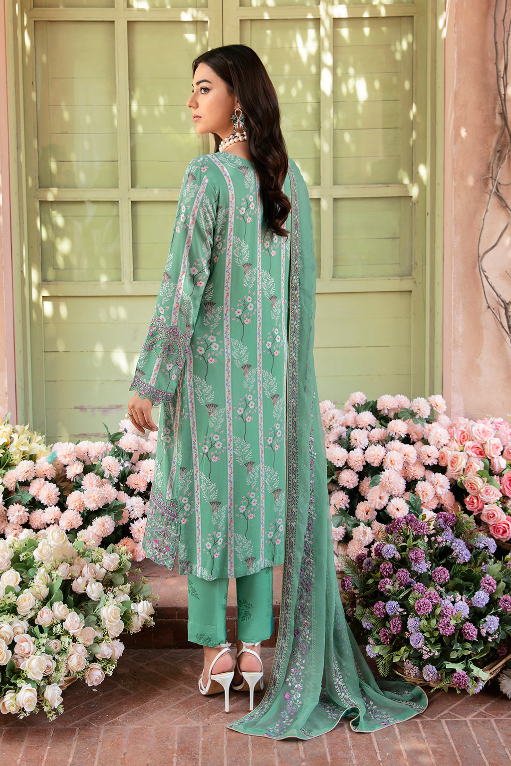 Simple Frock Suit Designs Latest | Maharani Designer Boutique