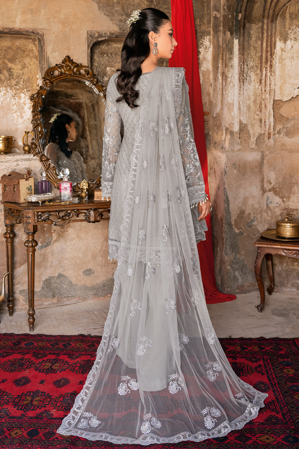 Best Pakistani wedding outfits ideas | Latest Designs | Elegant Pakistani  Designer Wedding Dresses - YouTube