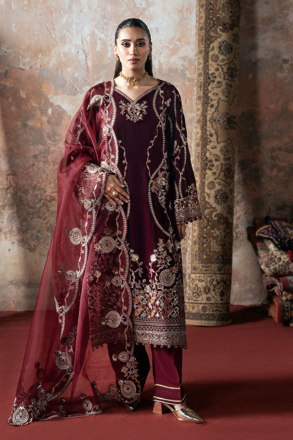 Velvet Dress Design Collection for Women Ramsha Velvet Dress Design Collection for Women Ramsha